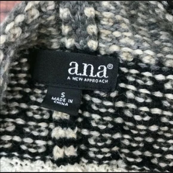 RELISTED A.N.A. Sweater Vest -Black White Striped - Picture 6 of 6